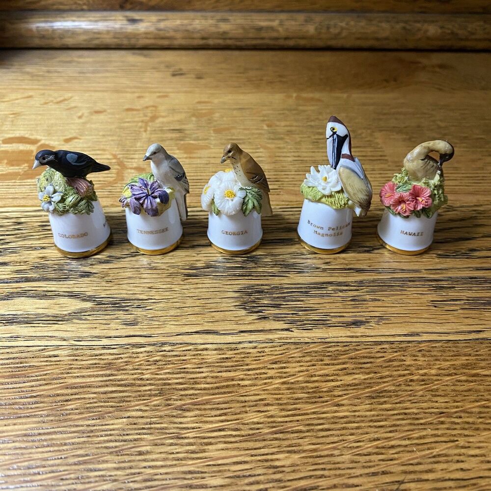 Lot Of 5 Thimble Collectors Club Porcelain Bird/Flower/State Thimbles